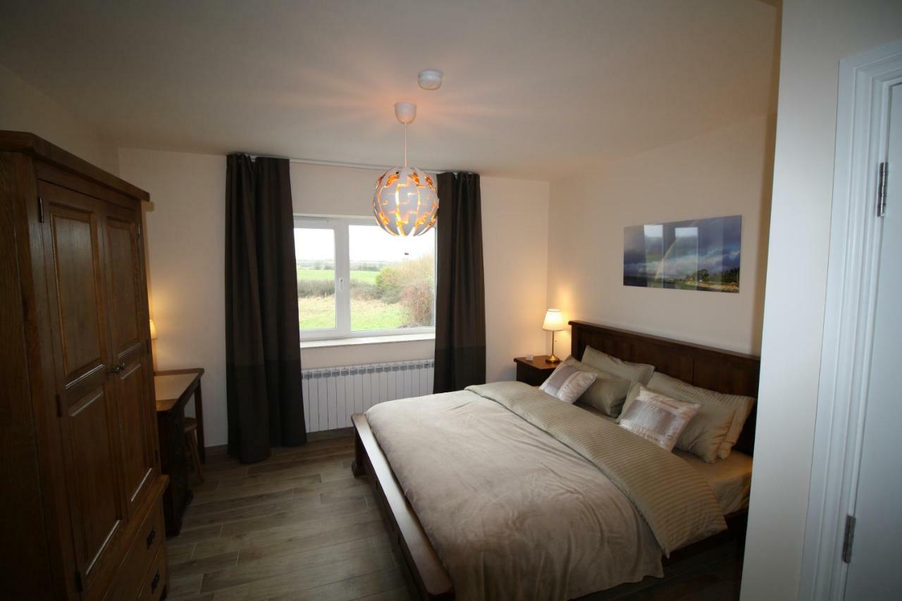 Atlantic Retreat Lodge Kinvara Ngoại thất bức ảnh