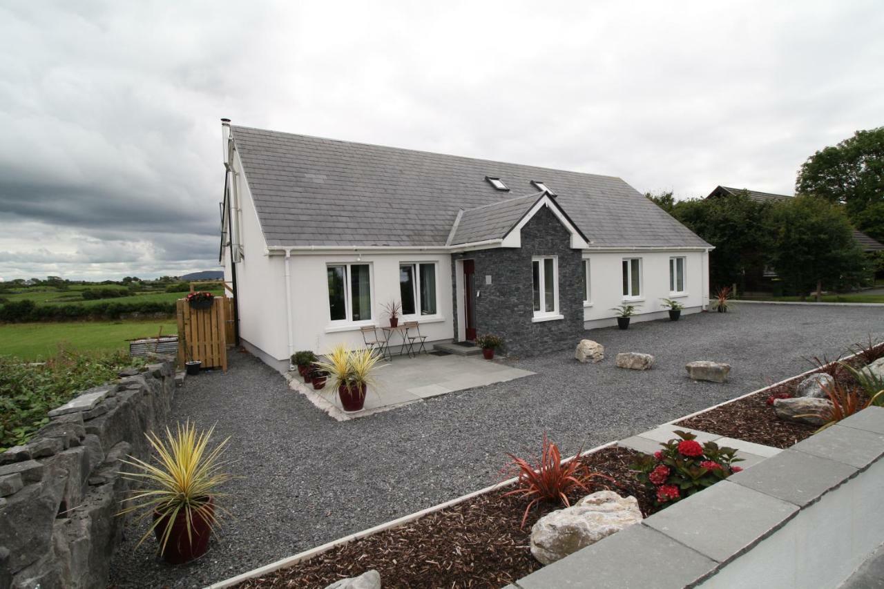 Atlantic Retreat Lodge Kinvara Ngoại thất bức ảnh